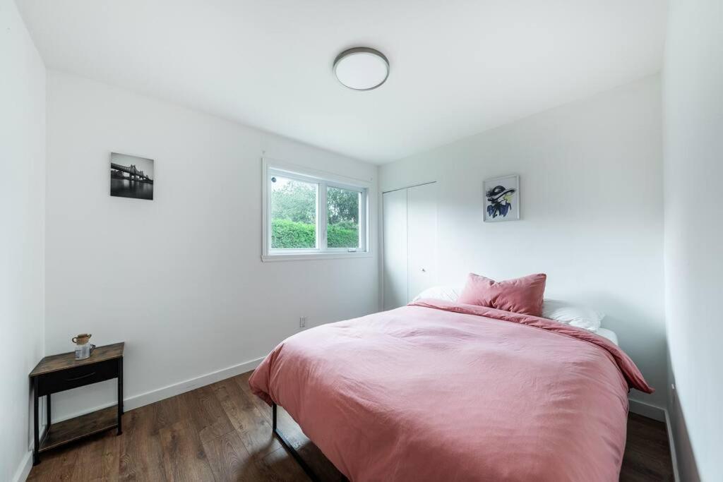 Spacious 4Br House Close To Dt Lejlighed Brossard Eksteriør billede