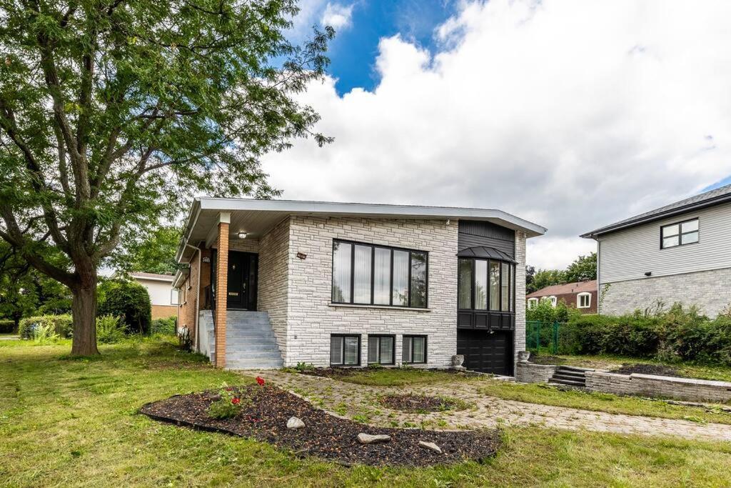 Spacious 4Br House Close To Dt Lejlighed Brossard Eksteriør billede